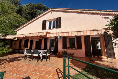 Maison à vendre à ROQUEBRUNE-CAP-MARTIN La Badine - 6 pièces - 150 m² 