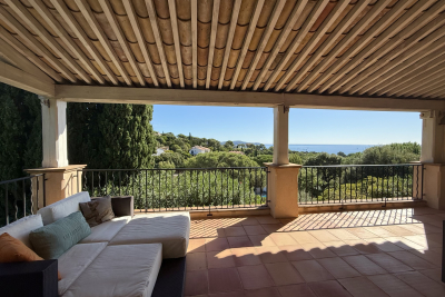 Maison à vendre à CAVALAIRE-SUR-MER Giens - 8 pièces - 224 m² 