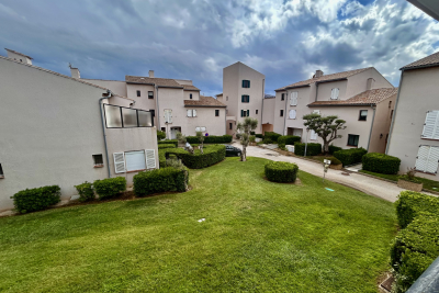 Appartement à vendre à SIX-FOURS-LES-PLAGES La Motte - 2 pièces - 48 m² 