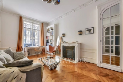 Apartment for sale in PARIS 16EME Les Archives 1 - 2 rooms - 50 m² 