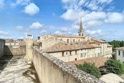 Maison &agrave; vendre &agrave; CARPENTRAS  - 7 pi&egrave;ces - 282 m&sup2; 