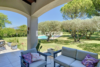 Maison à vendre à CARPENTRAS Crestet - 7 pièces - 160 m² 