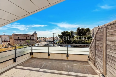 Appartement à vendre à LES PENNES-MIRABEAU Huveaune-Clot-Bey - 3 pièces - 68 m² 