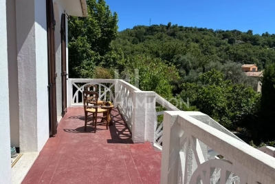 Maison &agrave; vendre &agrave; GRASSE Centre - 5 pi&egrave;ces - 110 m&sup2; 