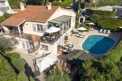 House for sale in ANTIBES  - 6 rooms - 260 m² 
