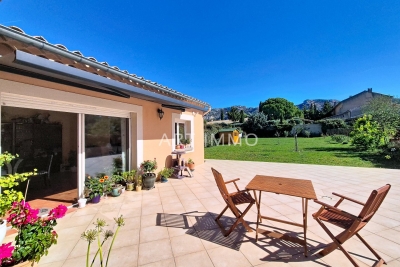 Maison &agrave; vendre &agrave; TAILLADES  - 6 pi&egrave;ces - 146 m&sup2; 