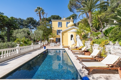 House for sale in NICE  - 10 rooms - 327 m&sup2; 