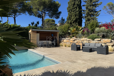 Maison à vendre à ST-RAPHAËL  - 7 pièces - 193 m² 