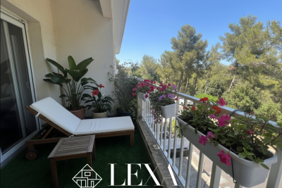 Appartement &agrave; vendre terrasse piscine st gely du fesc 