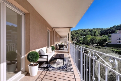 Appartement &agrave; vendre &agrave; MOUGINS  - 4 pi&egrave;ces - 76 m&sup2; 