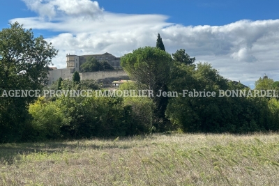 terrain à vendre à GRIGNAN   - 4324 m² 