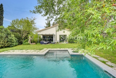 Maison à vendre à BOUC-BEL-AIR Centre - 6 pièces - 230 m² 