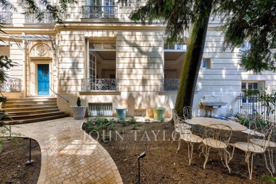 Apartment for sale in PARIS 16EME Porte Dauphine 1 - 8 rooms - 288 m² 