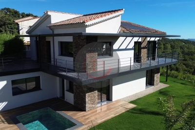 House for sale in LES ADRETS-DE-L'ESTÉREL  - 6 rooms - 186 m² 