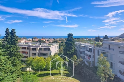 Appartement à vendre à VILLENEUVE-LOUBET  - 5 pièces - 110 m² 