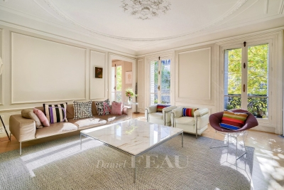 Appartement à vendre à PARIS 17EME Les Halles 5 - 6 pièces - 161 m² 