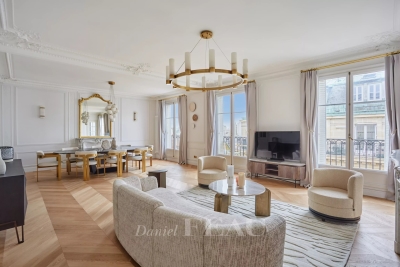 Appartement à louer à PARIS 16EME Montparnasse - 6 pièces - 248 m² 