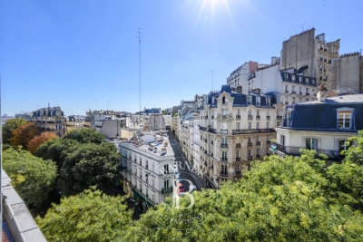 Apartment for sale in PARIS 18EME Les Archives 1 - 3 rooms - 57 m² 