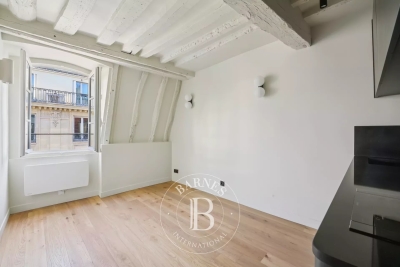 Appartement à vendre à PARIS 7EME Montparnasse 4 - 2 pièces - 27 m² 