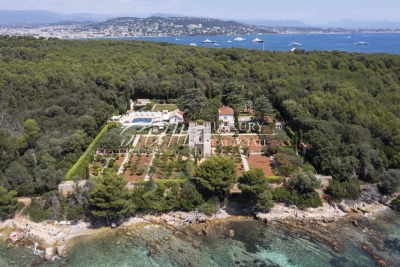 Maison à louer à CANNES La Badine - 14 pièces - 3500 m² 