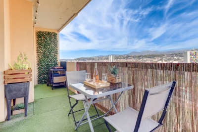 Appartement à vendre à NICE  - 2 pièces - 47 m² 