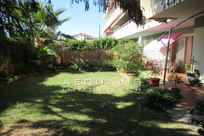 Appartement à vendre à ST-LAURENT-DU-VAR Village-Saint Julien-Saint Pierre - 3 pièces - 89 m² 