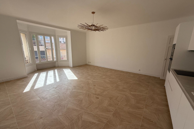 Appartement &agrave; vendre &agrave; ST-RAPHAËL  - 3 pi&egrave;ces - 95 m&sup2; 