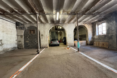 Parking/Garage à vendre à AIX-EN-PROVENCE    