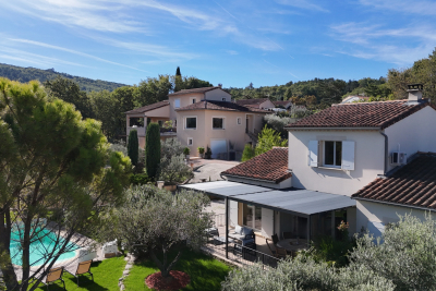 Maison à vendre à MALAUCÈNE Crestet - 10 pièces - 469 m² 