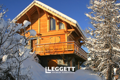 Maison &agrave; vendre &agrave; RISOUL  - 8 pi&egrave;ces - 130 m&sup2; 