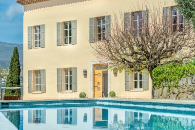 House for sale in GRASSE  - 11 rooms - 480 m² 