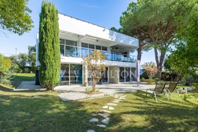 Maison &agrave; vendre &agrave; BIOT  - 7 pi&egrave;ces - 195 m&sup2; 