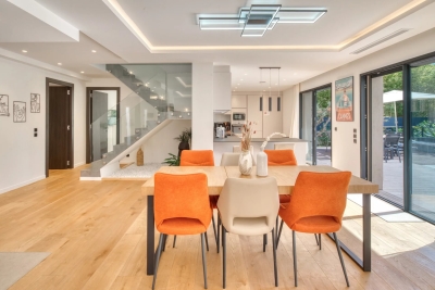 House to rent in MOUGINS  - 8 rooms - 1000 m² 