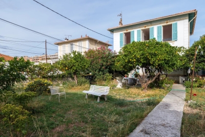 Maison à vendre à CAGNES-SUR-MER Cremat-Bellet - 6 pièces - 127 m² 