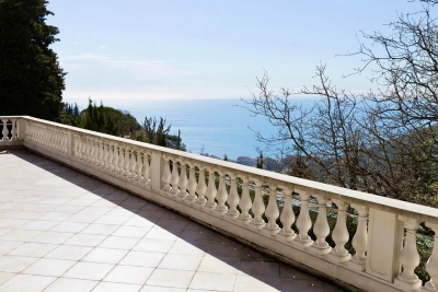 Maison à vendre à LA TURBIE    