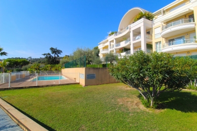 Appartement à vendre à ROQUEBRUNE-CAP-MARTIN Nord - 2 pièces - 40 m² 
