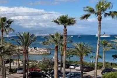 Appartement à vendre à ANTIBES Le Righi - 2 pièces - 63 m² 