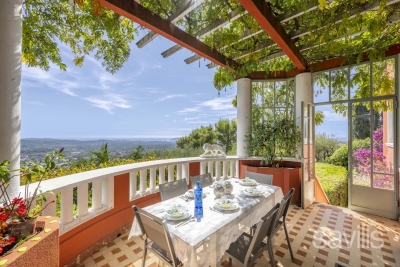 House for sale in GRASSE  - 10 rooms - 280 m² 
