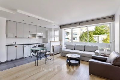 Appartement à louer à ST CLOUD Renault 5 - 2 pièces - 44 m² 