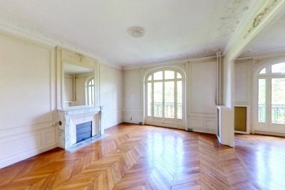 Apartment for sale in PARIS 12EME Necker 16 - 5 rooms - 148 m² 