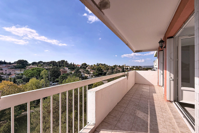 Appartement à vendre à MARSEILLE 12EME Les Comtes-Eydalin - 3 pièces - 65 m² 