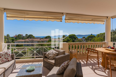 Apartment for sale in ST-RAPHAËL Fayence - 4 rooms - 95 m² 