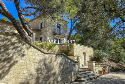 Maison à vendre belle vue piscine gard 