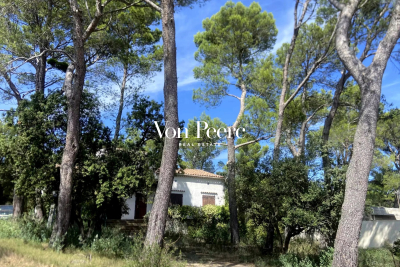 Maison à vendre à VILLENEUVE-LÈS-AVIGNON Collorgues - 5 pièces - 123 m² 