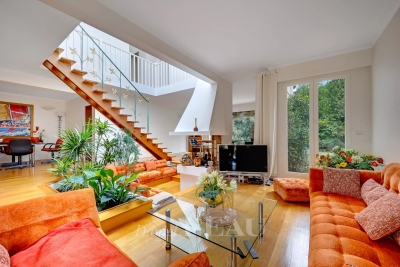 Maison à vendre à LE CHESNAY-ROCQUENCOURT  - 8 pièces - 268 m² 