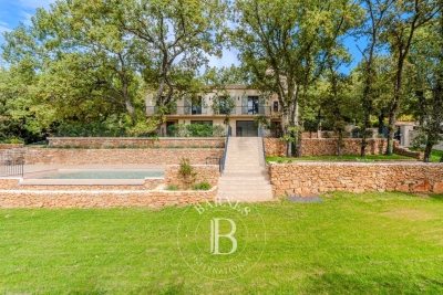 Maison à vendre à AIX-EN-PROVENCE Est - 7 pièces - 309 m² 