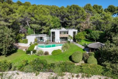 Maison à vendre à EGUILLES  - 6 pièces - 300 m² 