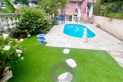 Apartment for sale in MENTON  - 6 rooms - 184 m² 