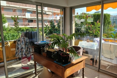 Appartement à vendre à CAGNES-SUR-MER Croisette-Palm-Beach - 4 pièces - 92 m² 