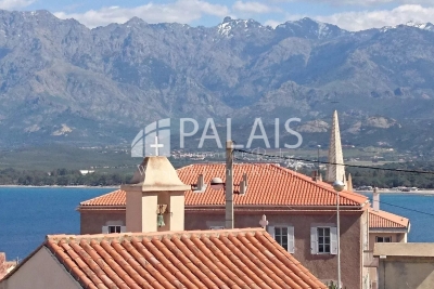 Appartement à vendre vue mer ou montagne 
